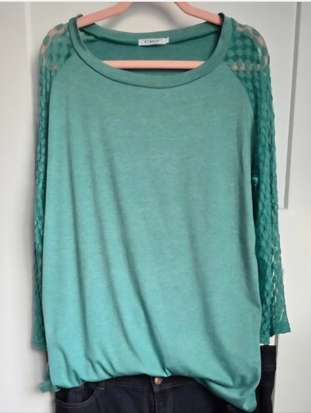 0018.  Koitmy Green Lace Long Sleeved Tee